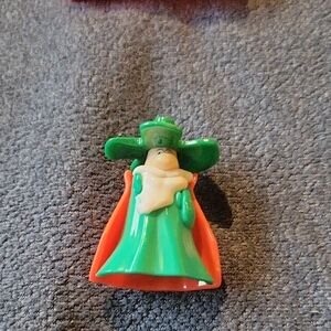 Kinder Surprise Magic Wizard Toy Green